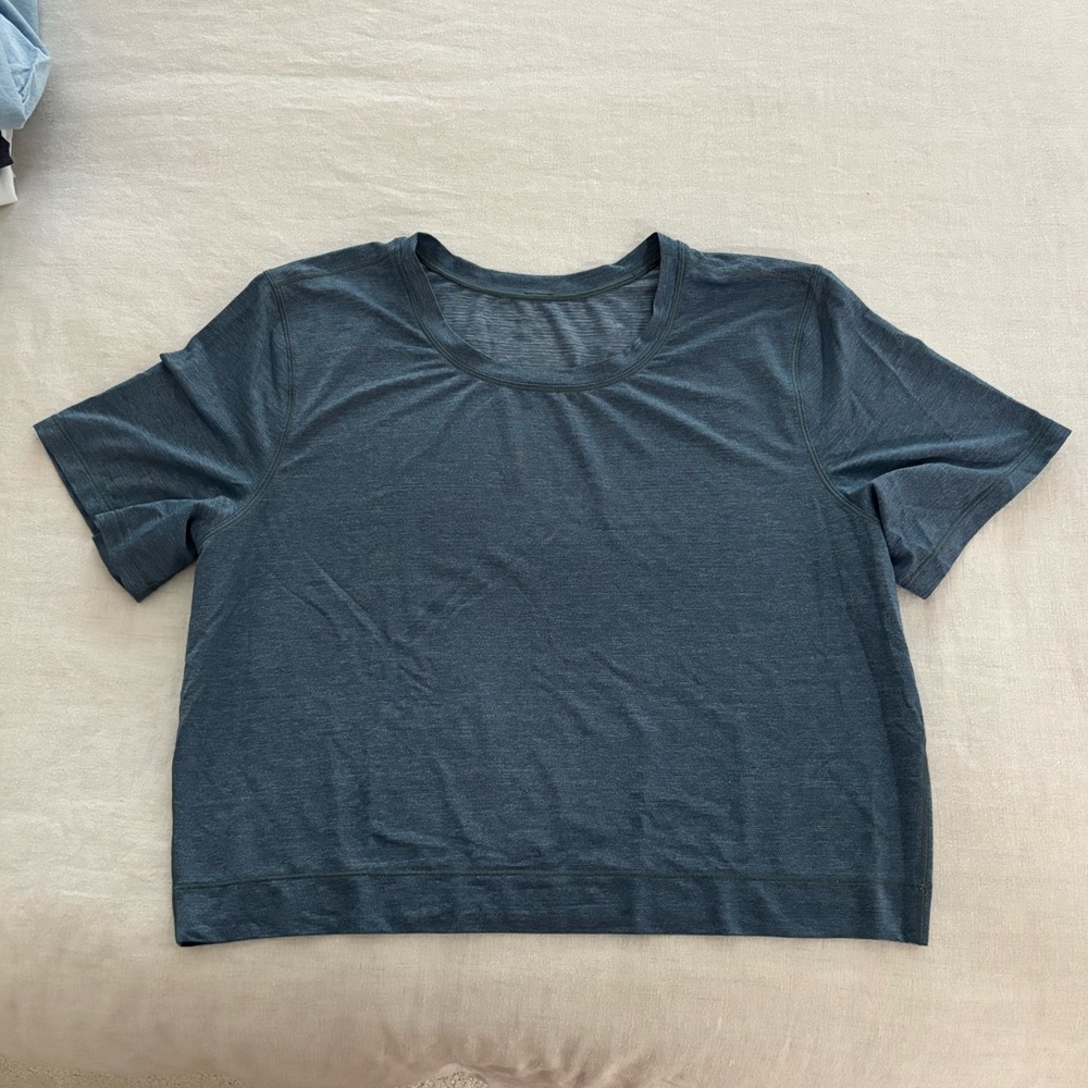 Lululemon Athletica Blue Fitted Crop Short Sleeve Tee